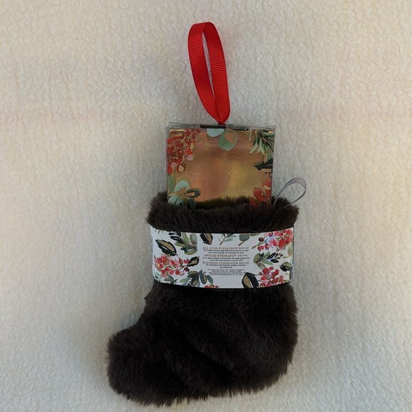 Eyeshadow Brush Trio Christmas Stocking Set All Over Angled & Blending Brushes - Picture 4 of 7